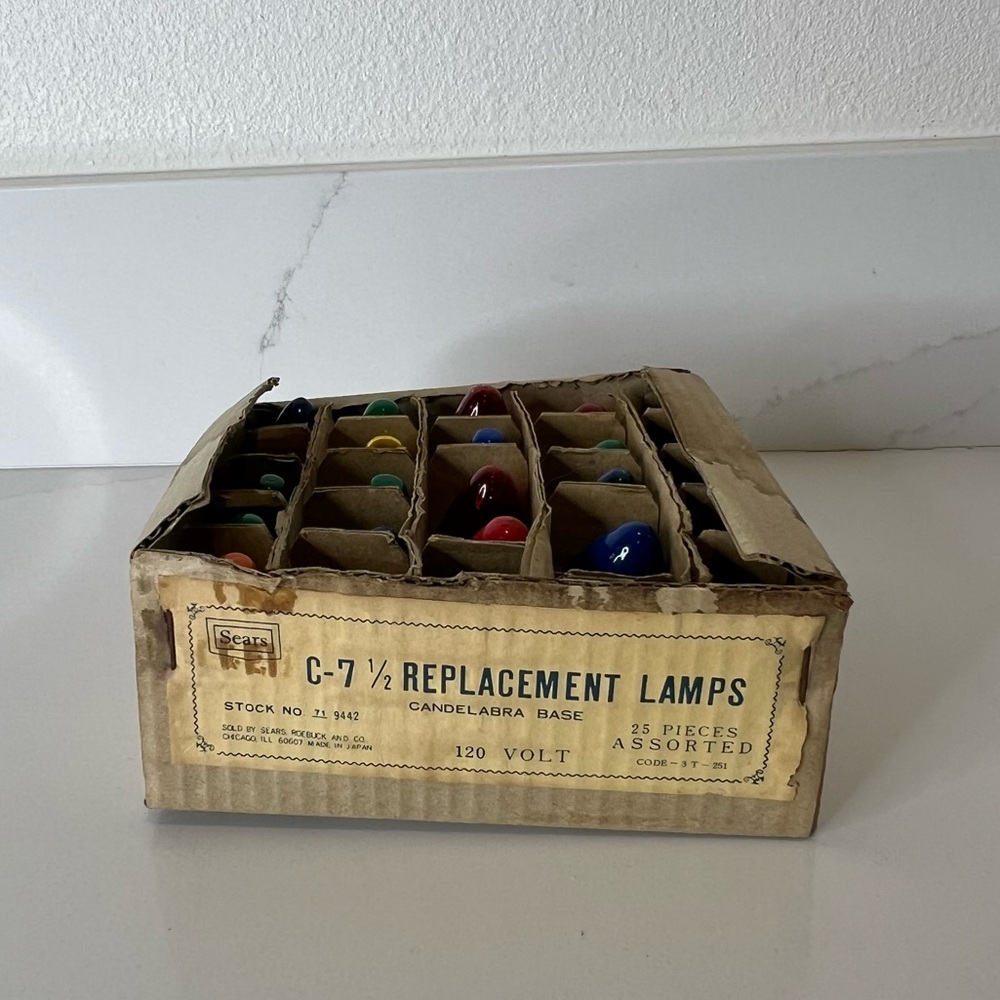 Vintage Sears C-7½ Christmas Replacement Bulbs Candelabra Base 25 Ct Box
